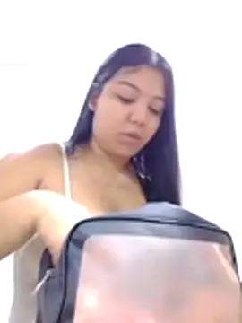 Snapshot of SadieFoster chatting on 10.22.25 SadieFoster online show from 10.22.25