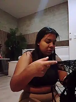 Snapshot of SadieFoster chatting on 10.28.25 SadieFoster online show from 10.28.25