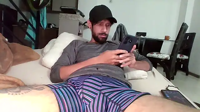 Snapshot of Alejandro92_cali chatting on 03.02.26 Alejandro92 cali online show from 03.02.26