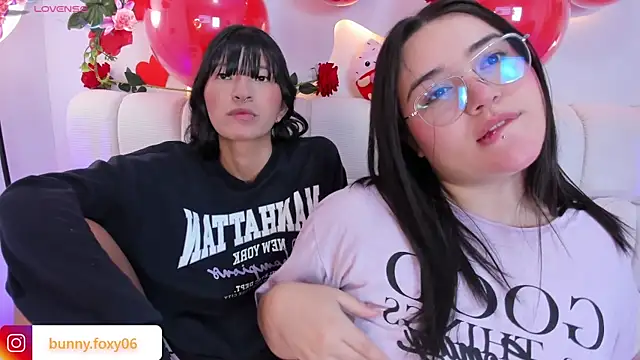 Snapshot of foxybunny chatting on 02.25.26 foxybunny online show from 02.25.26