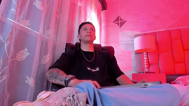 liaamsmiith  online show from 03.01.26