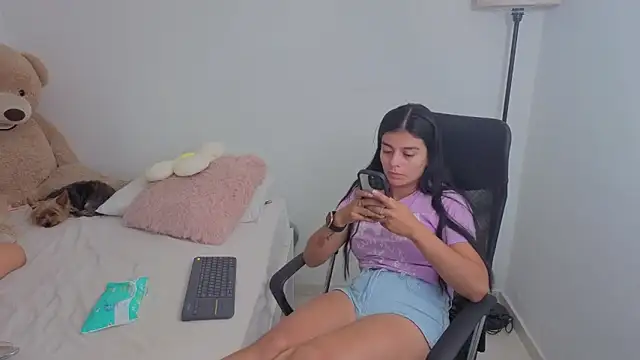 valerihouse online show from 10.24.25