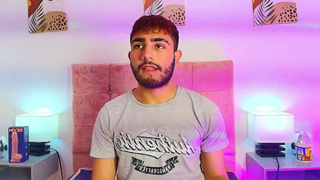 Snapshot of Ares_Alpha chatting on 10.02.25 Ares Alpha online show from 10.02.25