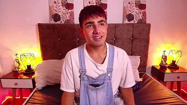 Snapshot of Ares_Alpha chatting on 10.06.25 Ares Alpha online show from 10.06.25