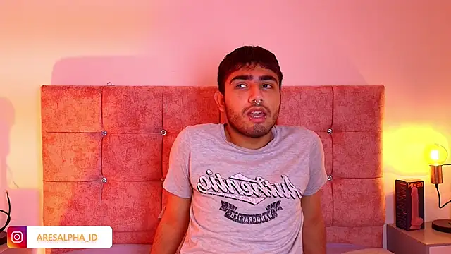 Snapshot of Ares_Alpha chatting on 10.17.25 Ares Alpha online show from 10.17.25