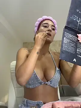 Scarlett 12 online show from 03.27.26