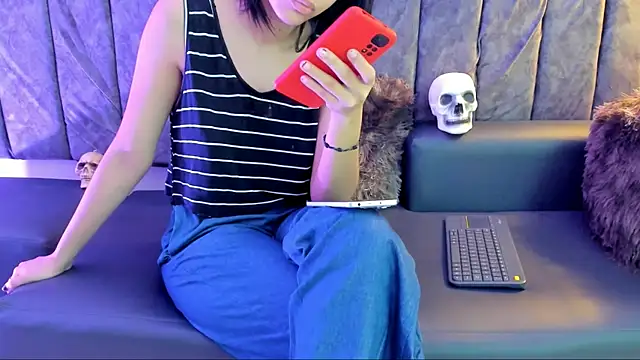 Rowan Mills online show from 09.23.25