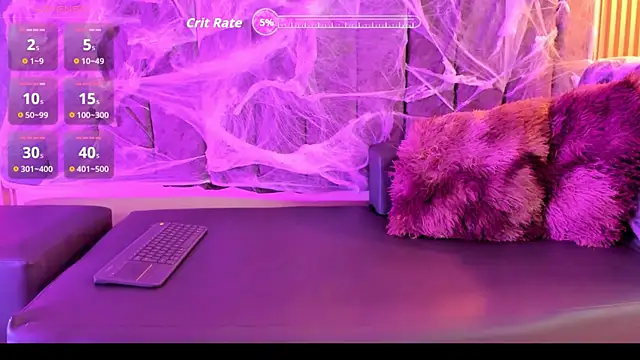 Rowan Mills online show from 10.06.25