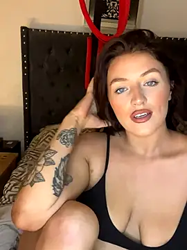 LolaRaee online show from 09.14.25