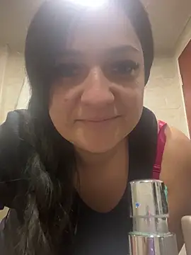 Snapshot of andrea-cohen chatting on 10.08.25 andrea-cohen online show from 10.08.25