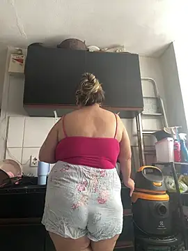 Snapshot of bruna438 chatting on 03.05.26 bruna438 online show from 03.05.26