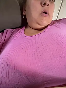 Snapshot of bruna438 chatting on 03.18.26 bruna438 online show from 03.18.26