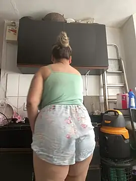 Snapshot of bruna438 chatting on 04.03.26 bruna438 online show from 04.03.26