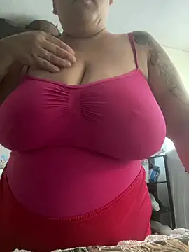 Snapshot of bruna438 chatting on 04.08.26 bruna438 online show from 04.08.26