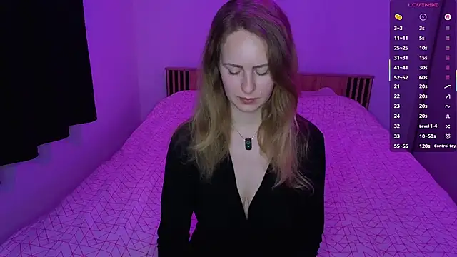 LyraHotty online show from 03.27.26