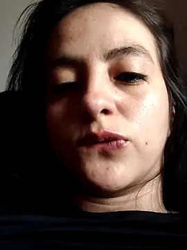 Snapshot of salo-rousee chatting on 09.19.25 salo-rousee online show from 09.19.25