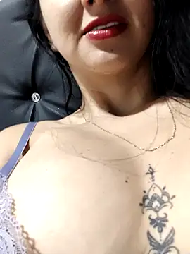 Snapshot of salo-rousee chatting on 09.26.25 salo-rousee online show from 09.26.25