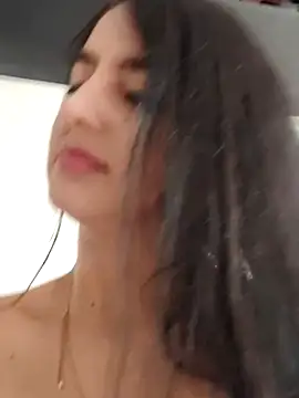 Snapshot of salo-rousee chatting on 10.02.25 salo-rousee online show from 10.02.25