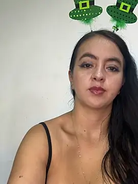 Snapshot of salo-rousee chatting on 03.17.26 salo-rousee online show from 03.17.26