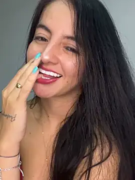 Snapshot of salo-rousee chatting on 03.31.26 salo-rousee online show from 03.31.26