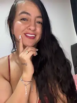 Snapshot of salo-rousee chatting on 04.06.26 salo-rousee online show from 04.06.26