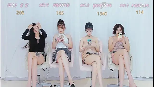 Snapshot of XY1007 chatting on 09.08.25 XY1007 online show from 09.08.25
