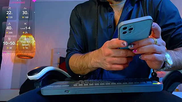 Thaiel Fosteer online show from 10.04.25