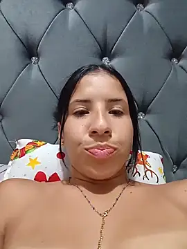 Snapshot of Liagni0 chatting on 02.13.26 Liagni0 online show from 02.13.26