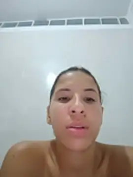 Snapshot of Liagni0 chatting on 02.19.26 Liagni0 online show from 02.19.26