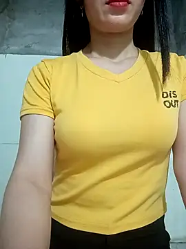 Snapshot of Vyvyy06 chatting on 09.25.25 Vyvyy06 online show from 09.25.25