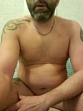 Snapshot of gigilola84 chatting on 10.15.25 gigilola84 online show from 10.15.25