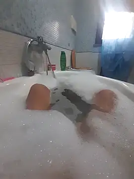 Snapshot of gigilola84 chatting on 10.17.25 gigilola84 online show from 10.17.25