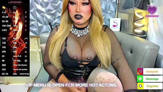 Snapshot of DOMINANT_10inchsCOCK chatting on 06.22.26 DOMINANT 10inchsCOCK online show from 06.22.26