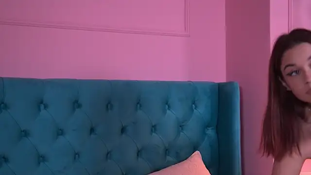 AlyraRose online show from 09.19.25