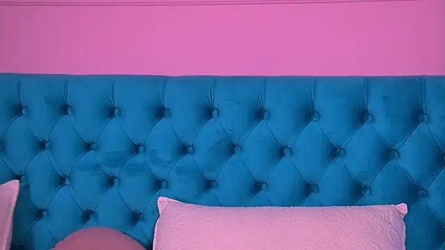 AlyraRose online show from 09.26.25