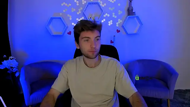 Snapshot of joseph_bear_ chatting on 09.28.25 joseph bear online show from 09.28.25