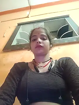 Miss 143 online show from 09.23.25