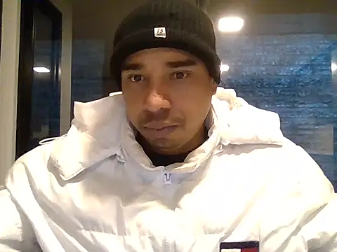 JUNINHOLEKE online show from 09.09.25