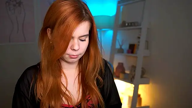 Red Hotline online show from 10.26.25