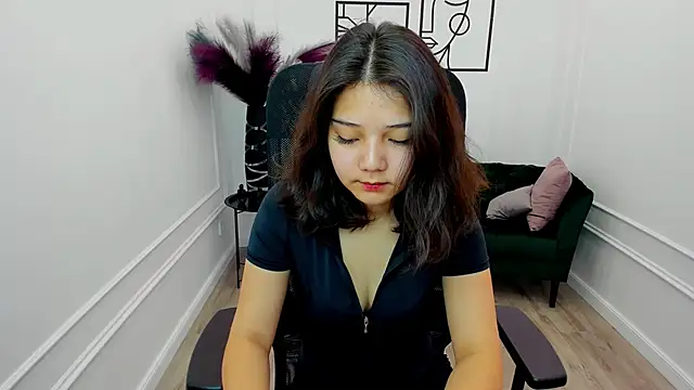 ElliVensda online show from 09.18.25