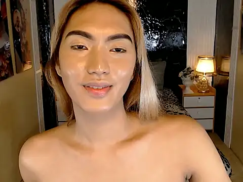 AthenaFLamia online show from 11.30.25