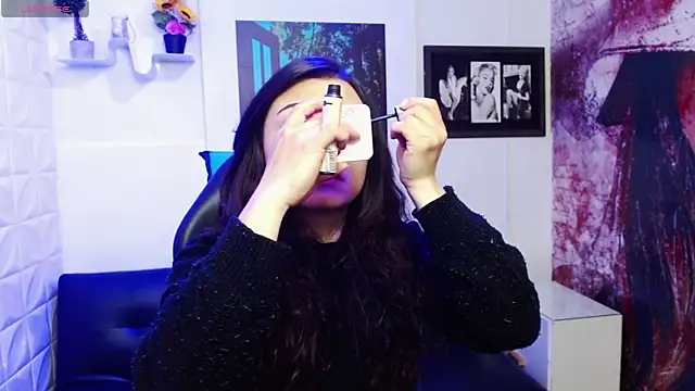 Eva Roussell online show from 10.01.25