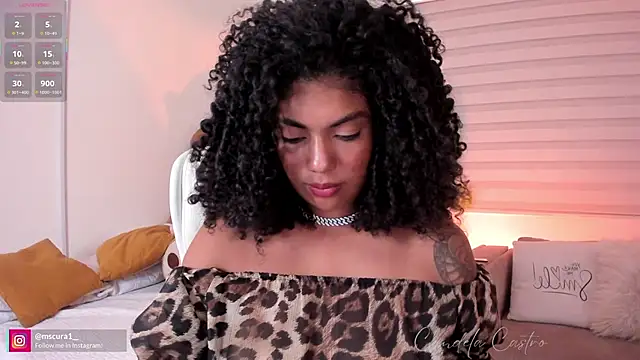 Snapshot of miss_curazao chatting on 10.21.25 miss curazao online show from 10.21.25