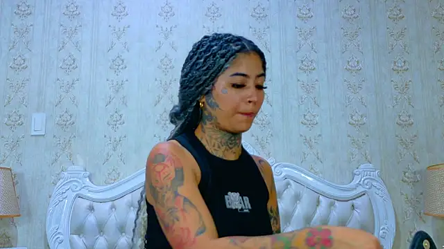 EmilieLake online show from 02.11.26