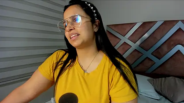  adahara queen online show from 10.20.25