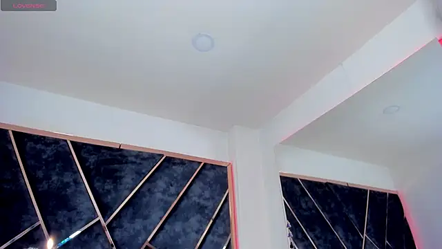 Snapshot of SusanaHenao chatting on 11.16.25 SusanaHenao online show from 11.16.25