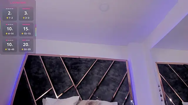 Snapshot of SusanaHenao chatting on 12.13.25 SusanaHenao online show from 12.13.25