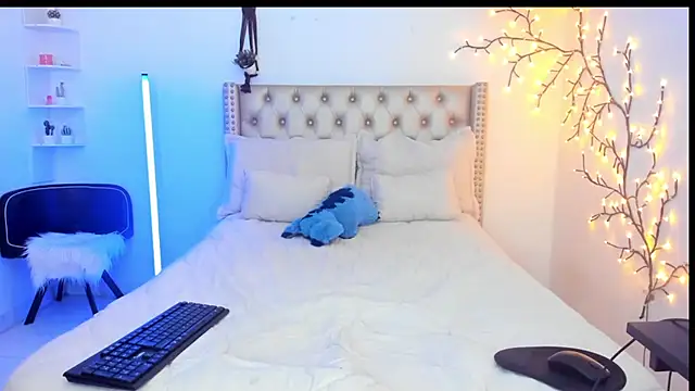 LenaStylesOA online show from 02.11.26