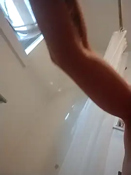 jizzyglizzy92 online show from 09.26.25