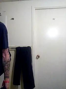 jizzyglizzy92 online show from 02.22.26